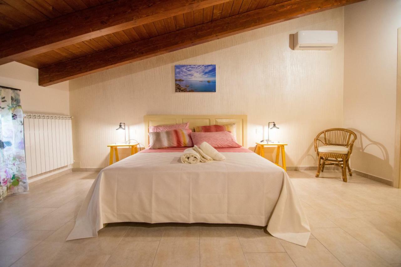 Le Mansardine Bed & Breakfast Vasto Exterior photo