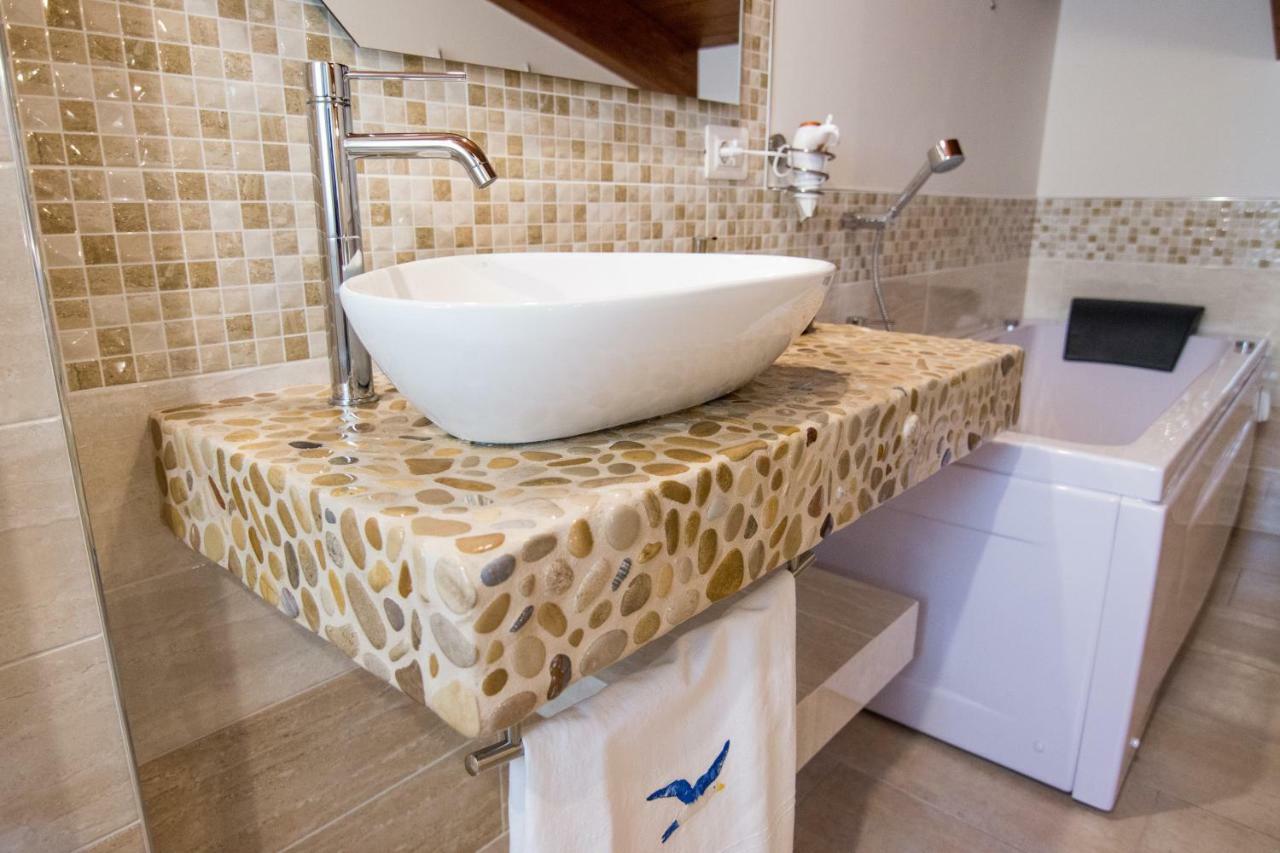 Le Mansardine Bed & Breakfast Vasto Exterior photo